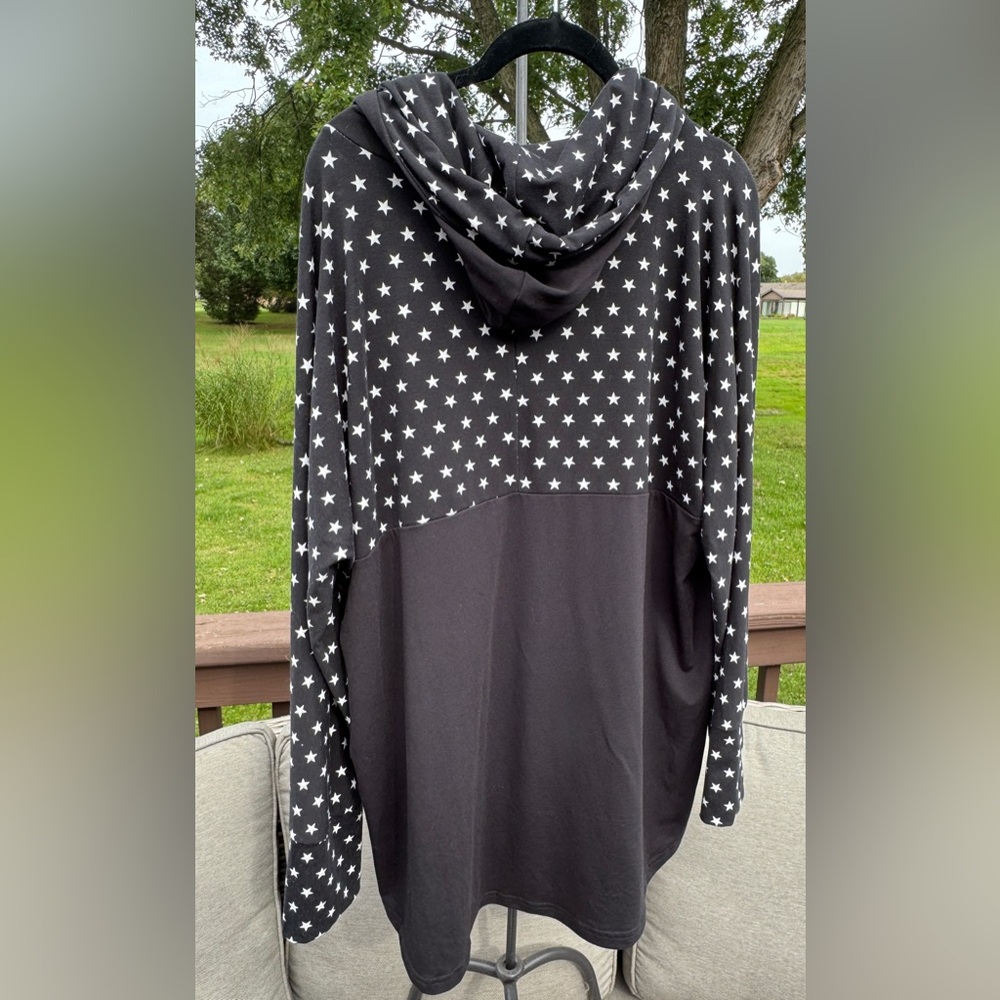 LuLaRoe Black and White Star Hoodie